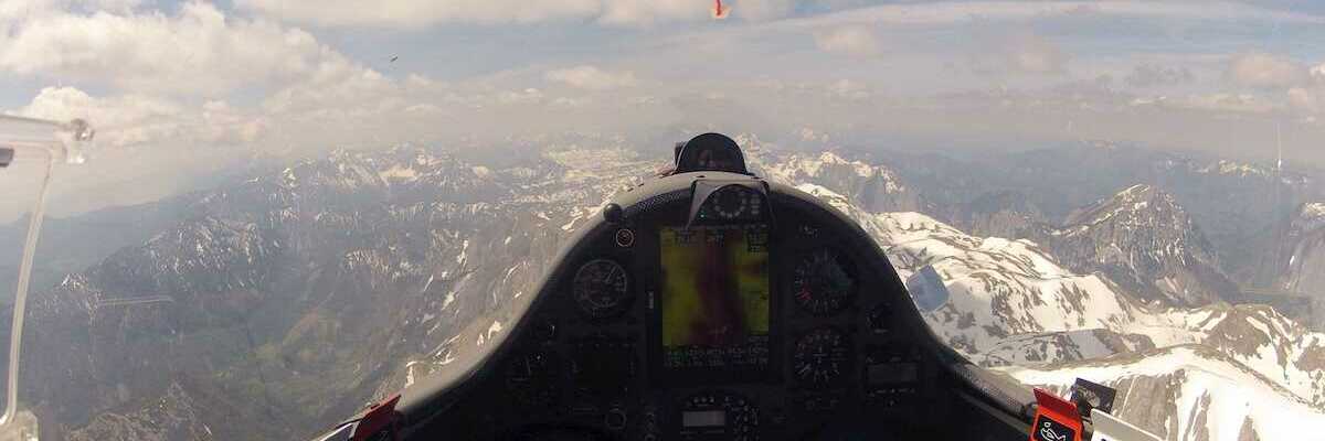 Flugwegposition um 11:02:26: Aufgenommen in der Nähe von Hafning bei Trofaiach, Österreich in 2397 Meter